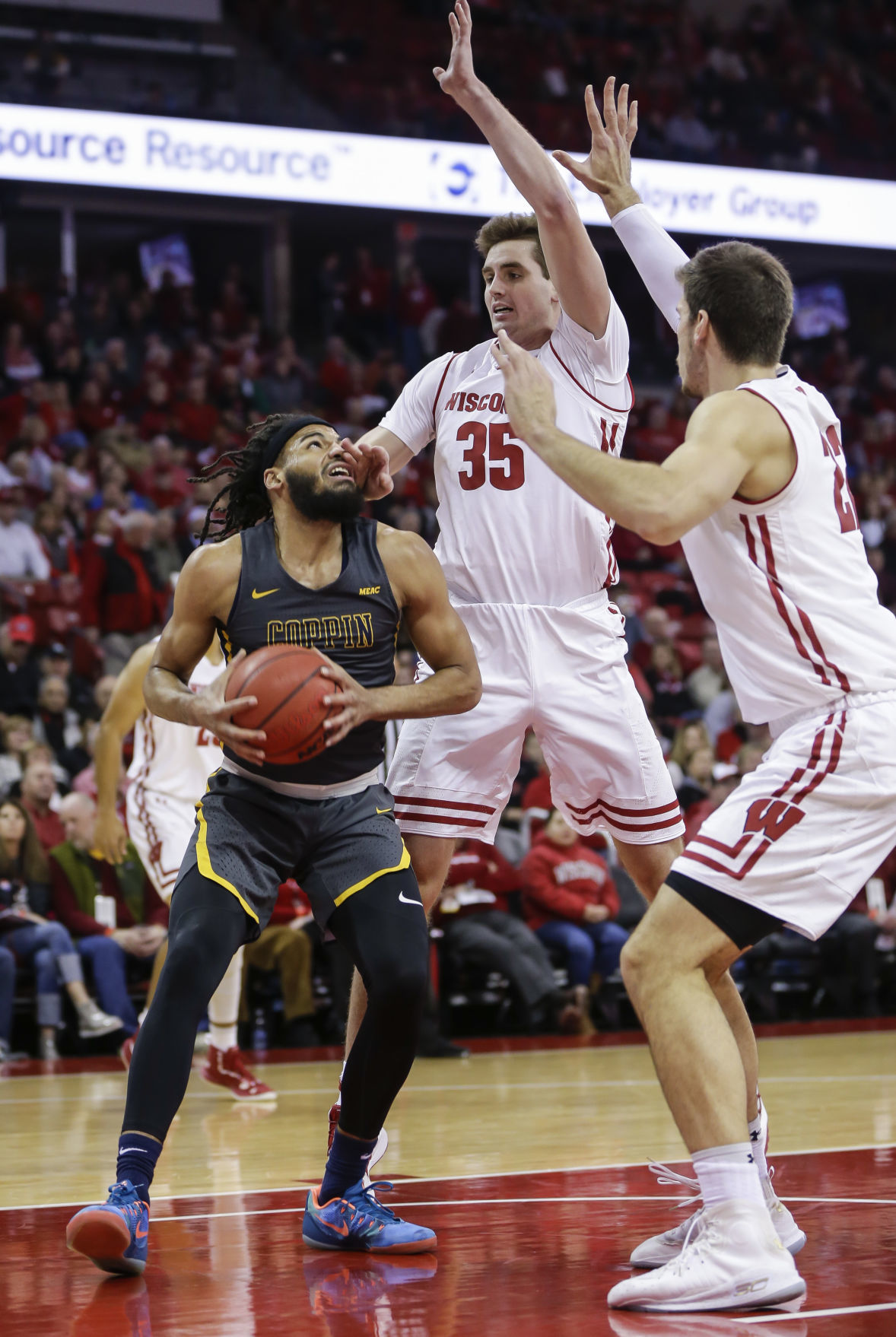 Badgers 85, Eagles 63
